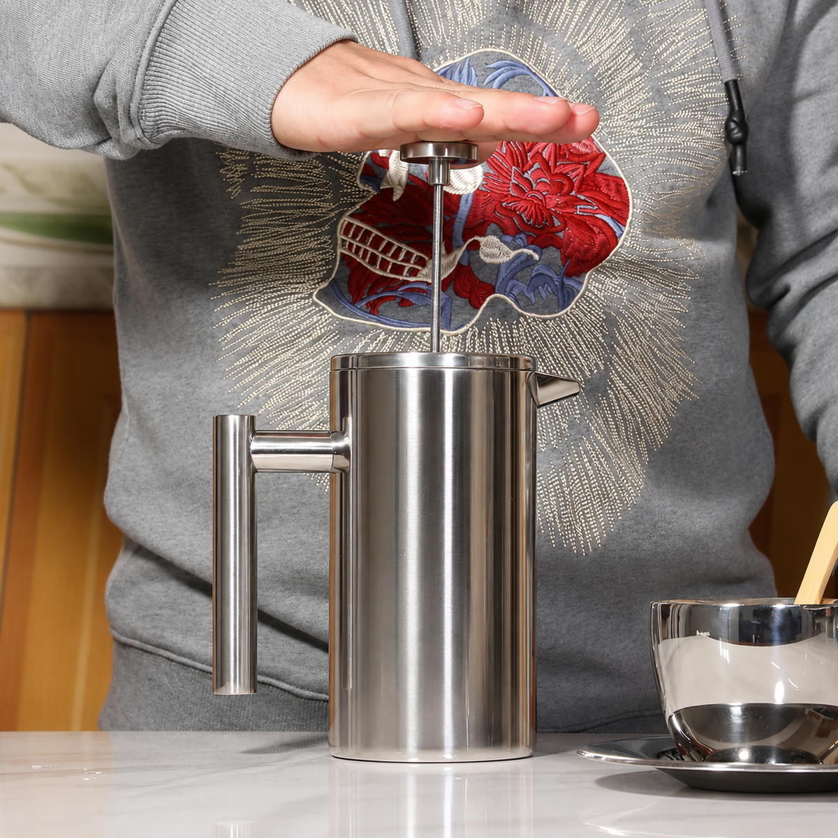VEYUNA Meal French Press, Double Wall Stainless Steel Brewer with Scoop & Clip
