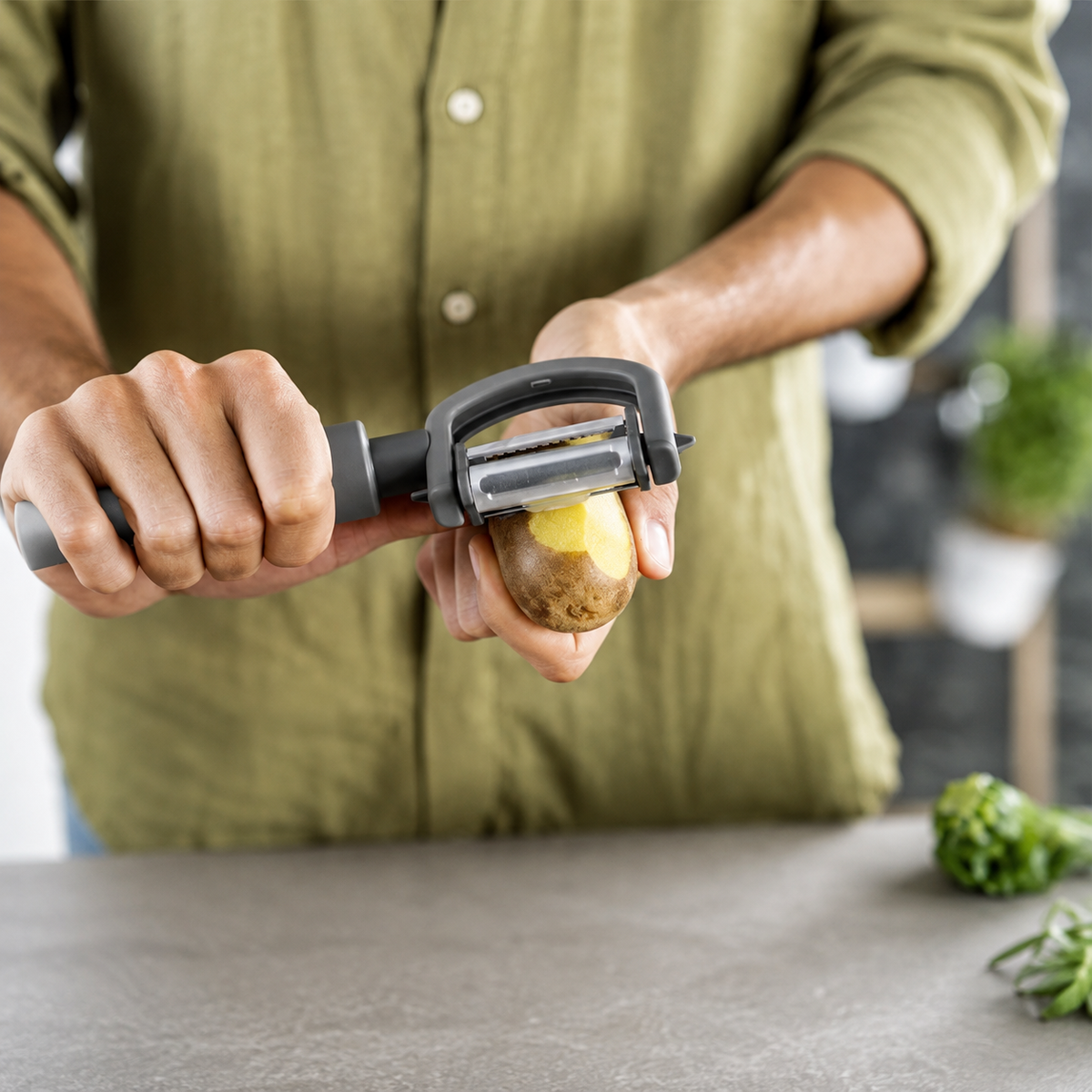 VEYUNA 5-in-1 Peeler - Interchangeable Blades, MotionBall Food Prep Tool