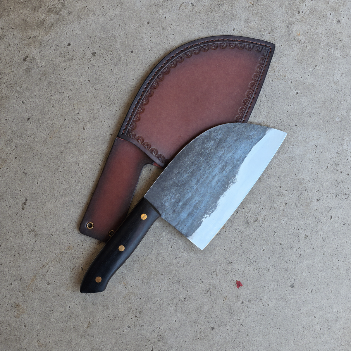 VEYUNA Butcher Knife, Hammer Forged Cleaver for Meat & Food Prep, Heavy Duty