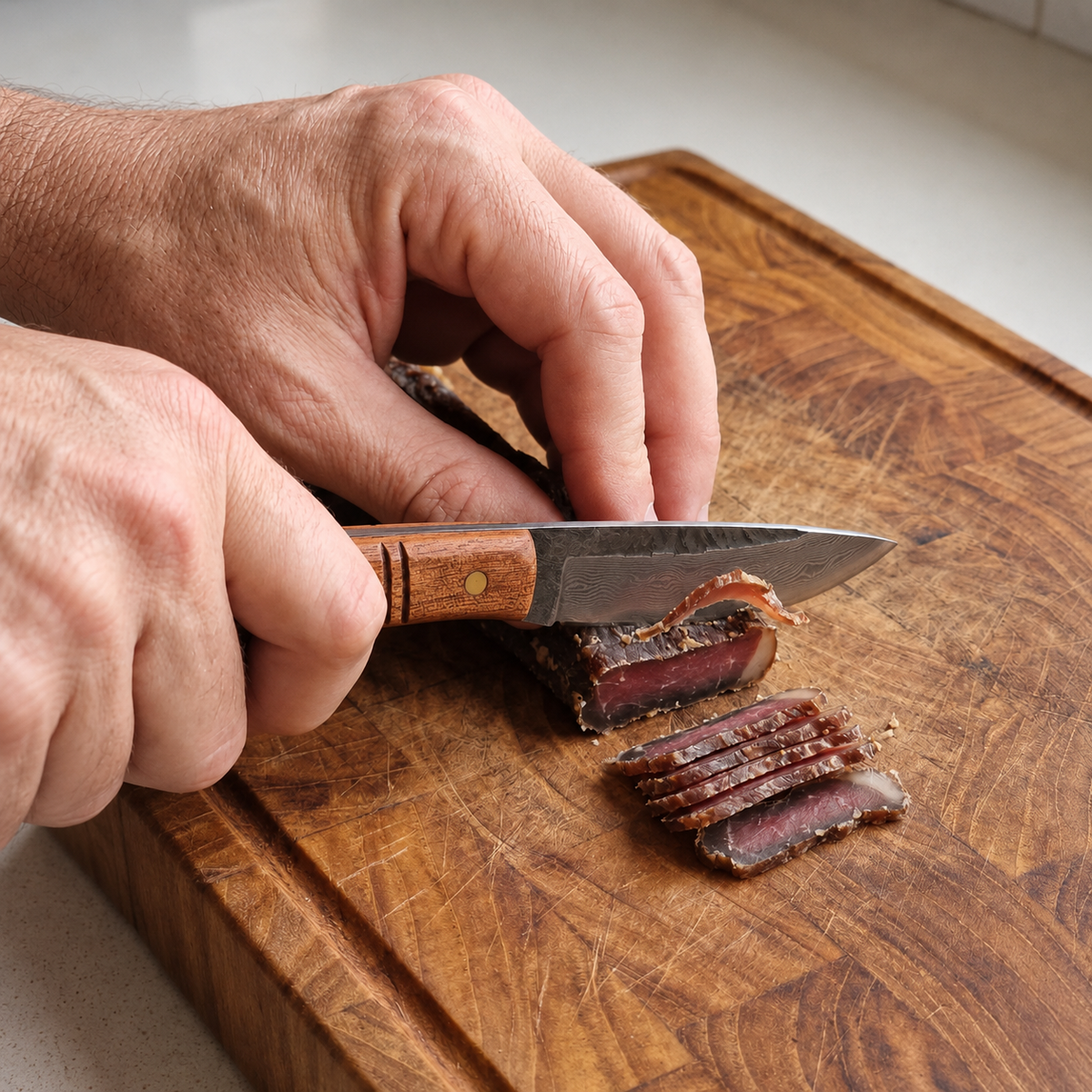 VEYUNA Bush Knife, 16cm Damascus Hammer Forged Blade for Meat & Food Prep