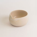 VEYUNA Matcha Tea Bowl – Handcrafted Ceramic Chawan, Easy Pour Spout, Home