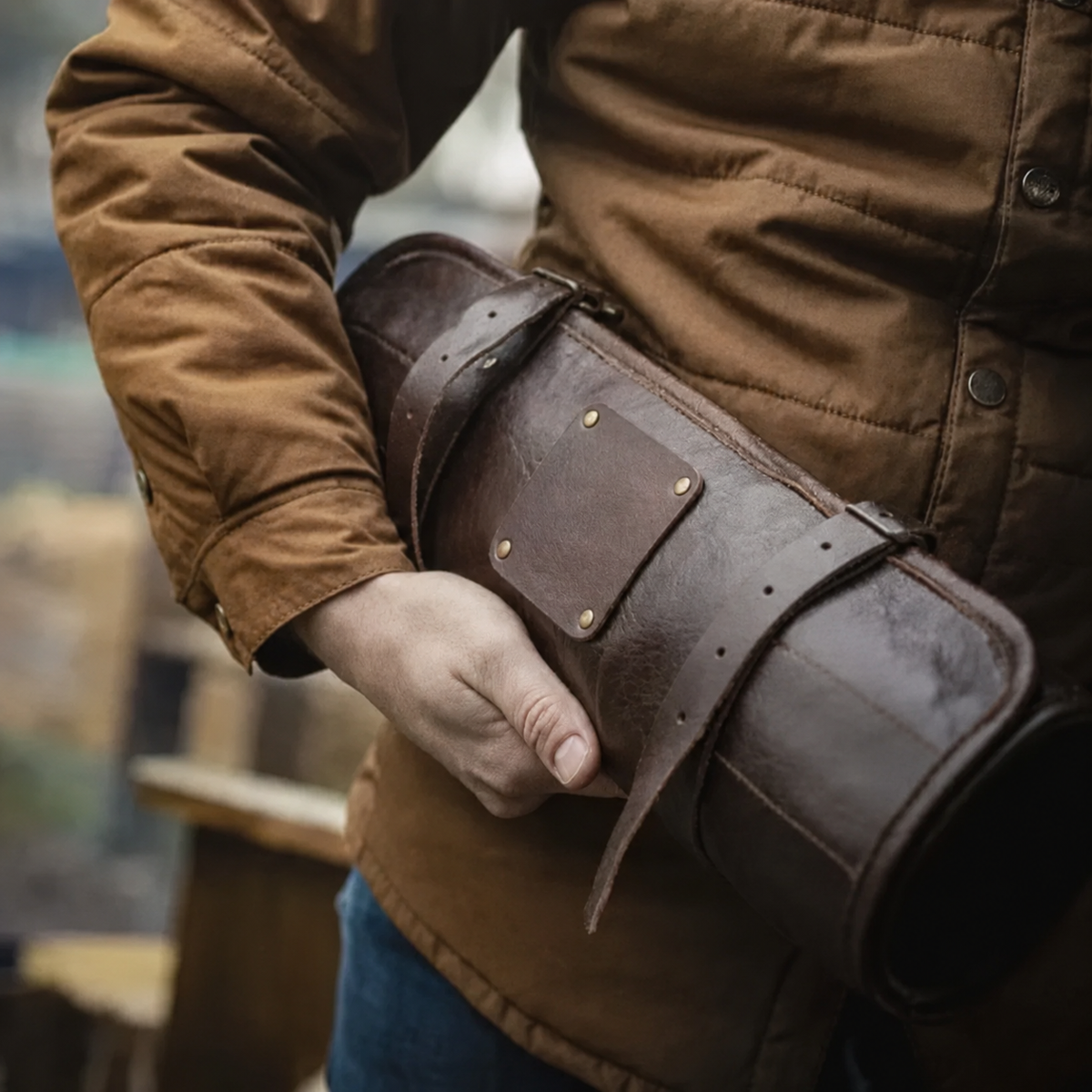 VEYUNA Knife Roll - Handmade Leather, 5 Compartments for Food Prep Knives