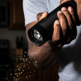 VEYUNA Pepper Mill – Adjustable Seasoning Grinder for Fresh Food Preparation
